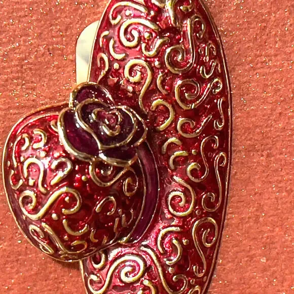 VTG Red Hat Society Jewelry Lot Liz Claiborne Enamel Hat Brooch 3 Sets Earrings - Picture 7 of 9